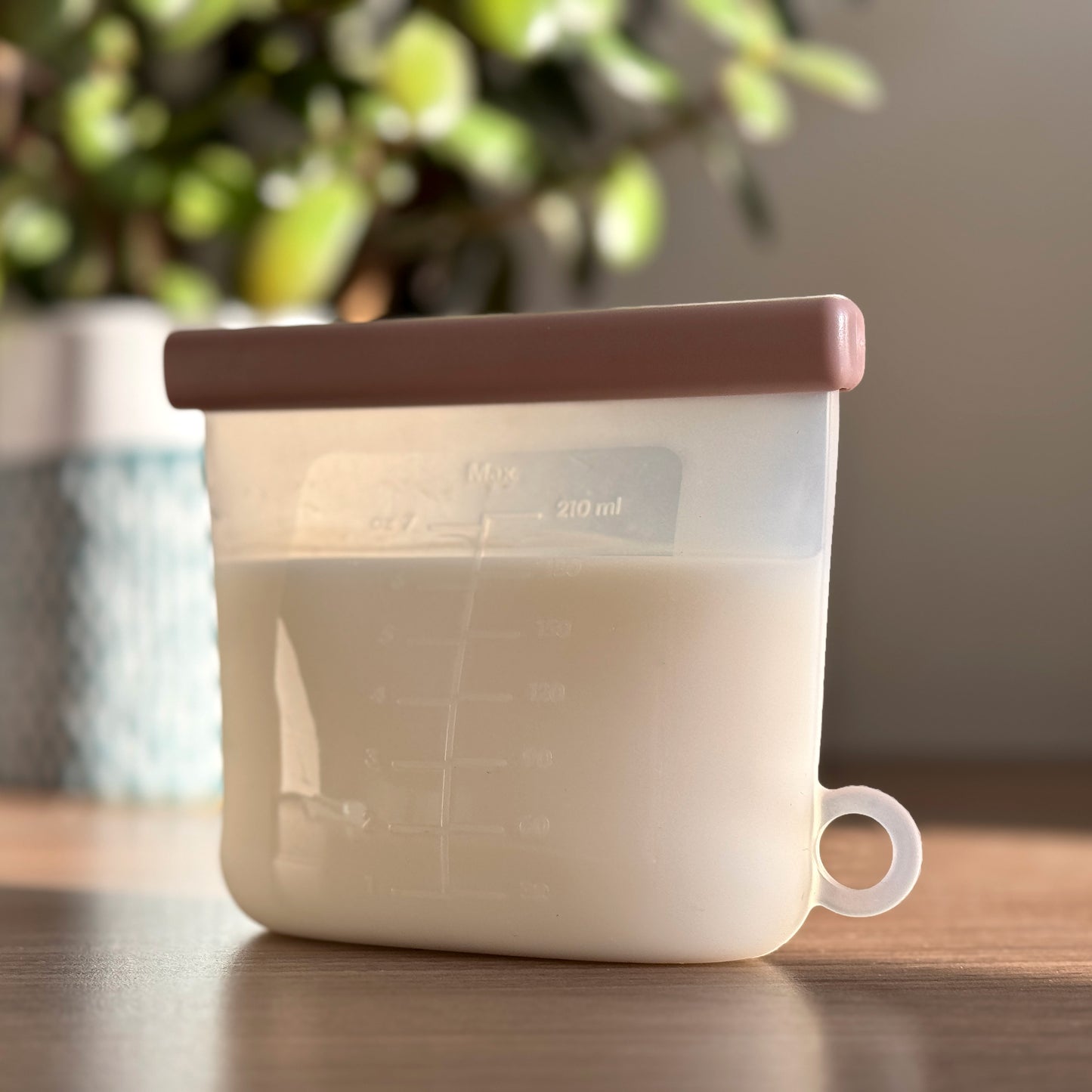 Silicone Breastmilk Storage Bags with Leak-Proof Seals, Pack of Five, 210ml