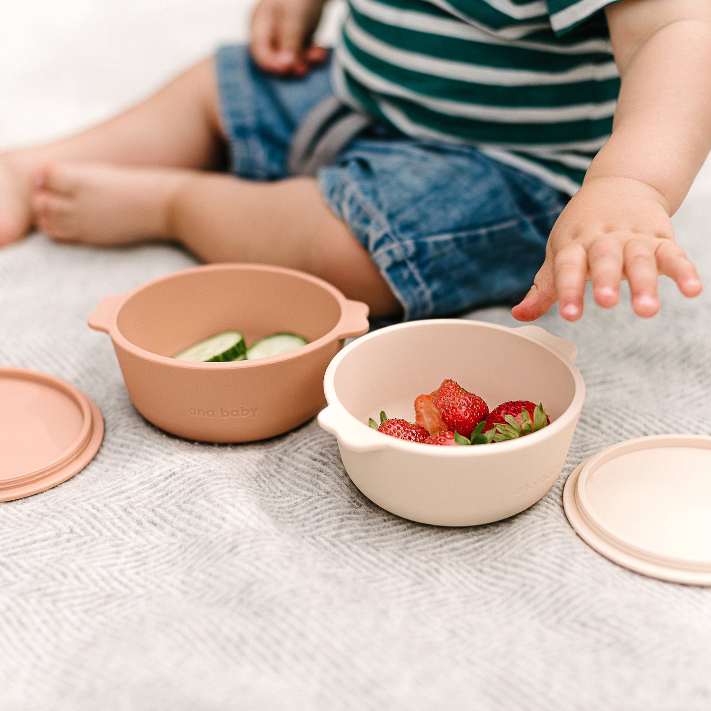 Silicone Bowls with Lids (Pack of 2)
